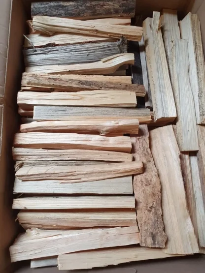 Brennholz-Kaminholz in ausgewählter Ausführung – Bernhards Anfeuerholz Anzündholz Brennholz 16,50 kg – Produktansicht