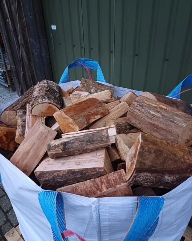 Produktansicht 2 zu Brennholz – Mix 25 cm – 4 SRM in Big Bags – kammergetrocknet